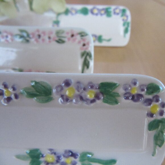 Ceramic placecard holders with basket for flowers,candies,nuts in pink & purple - Picture 11 of 11